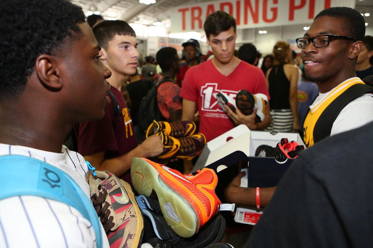 sneaker-con-X159814_TK1_138.jpg